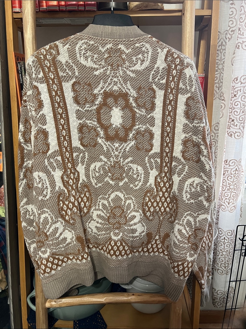 Abercrombie & Fitch Brown and Cream Floral Jacquard Cardigan - Picture 4 of 4